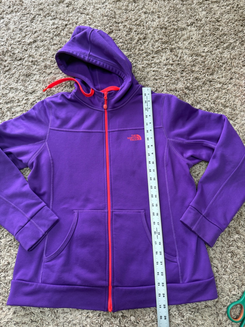 North Face vibrant Purple Fleece Hoodie with Pink-Accents (Large) - Picture 4 of 10